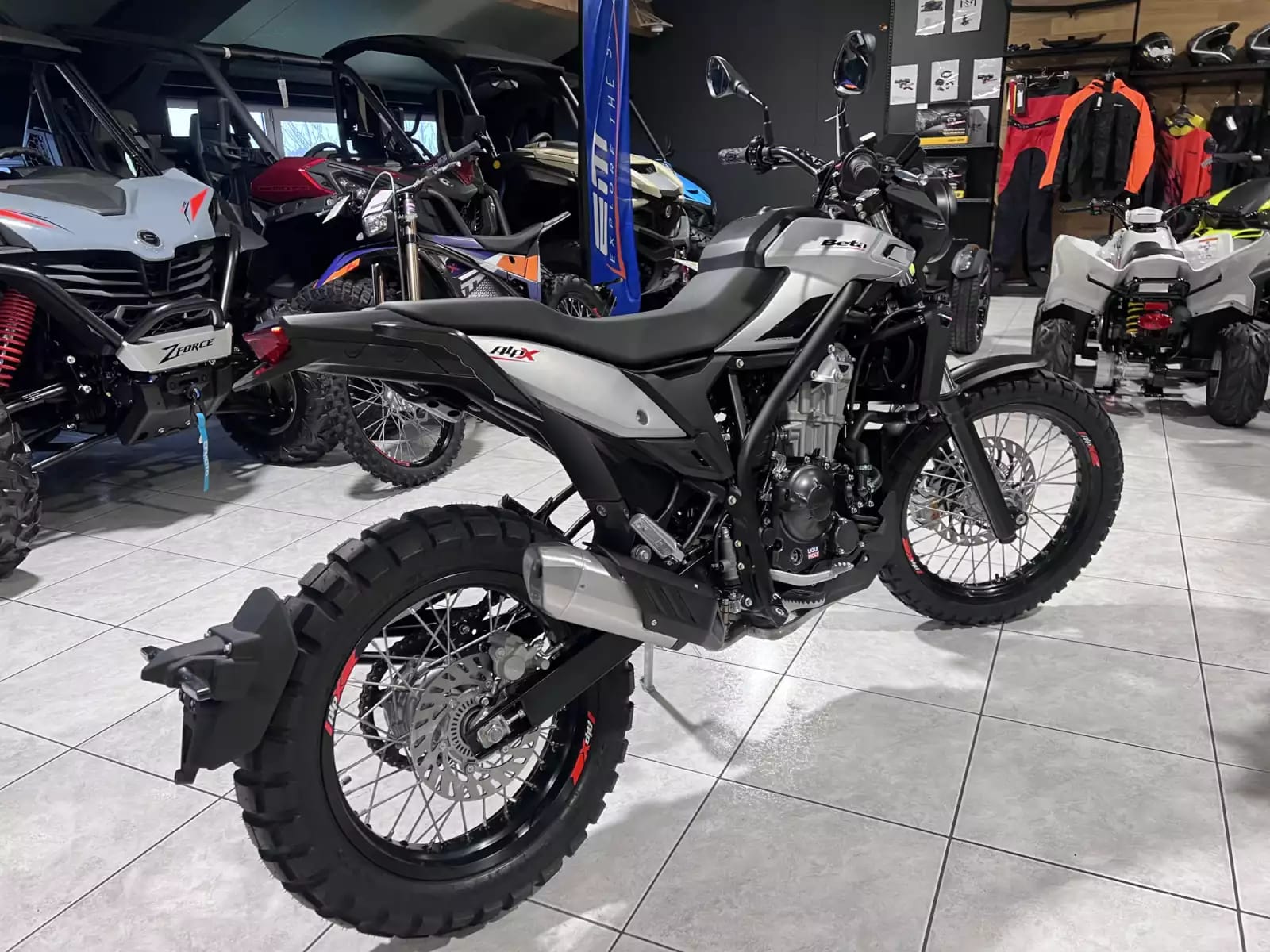 Beta Alp 4.0 X - Photo 1