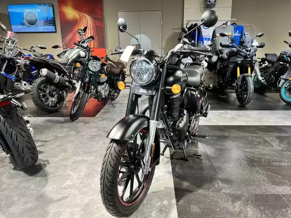 Royal Enfield Classic 350 Dark Spoke Wheels - Photo 2