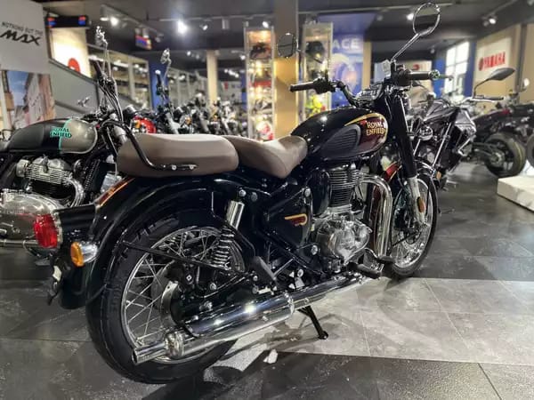 Royal Enfield Classic 350 - Photo 2