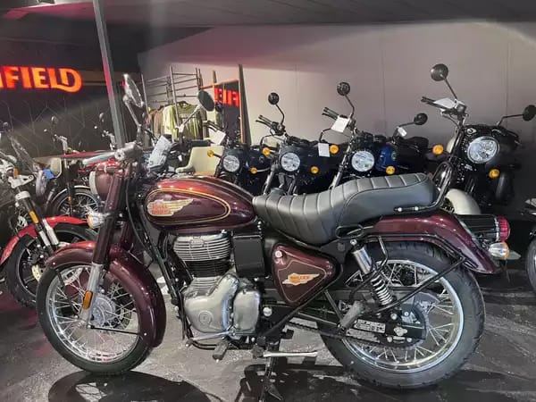 Royal Enfield Bullet 350 Maroon - Photo 3