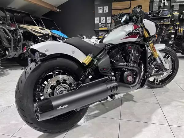 Indian 101 Scout Classic Ltd + Tech White  Metallic  w/ graphics - Photo 2