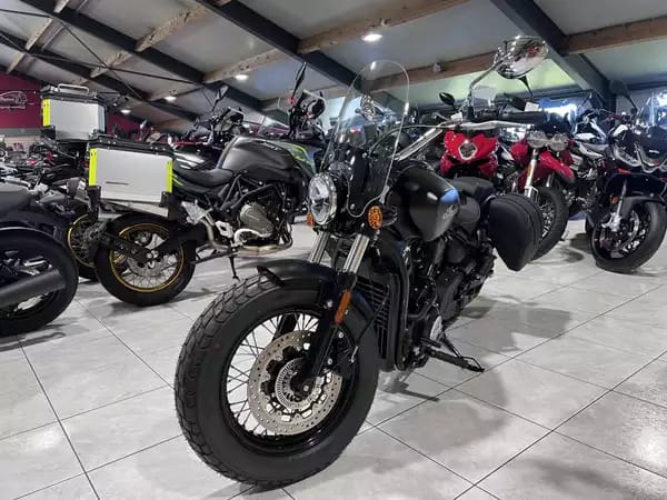 Indian Super Scout 1250 Ltd + Tech Black Smoke w/ graphics - Photo 2