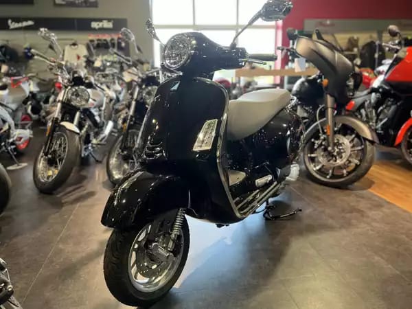 Vespa GTS 310 Classica - Photo 2