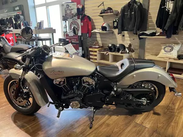 Indian Scout 1200cc Silver Quartz Metallic - Photo 3