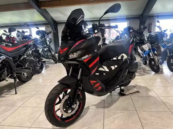 Aprilia SR 125 GT Replica - Photo 2