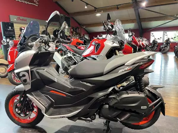 Aprilia SR 200 GT SPORT - Photo 3