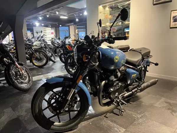 Royal Enfield Shotgun 650 plasma blue - Photo 2