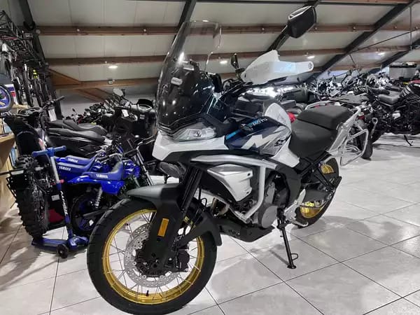 CF Moto 700 MT ADV - Photo 2