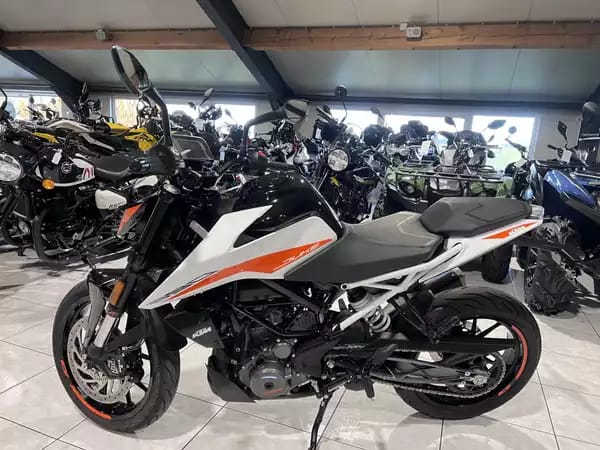 KTM 390 Duke - Photo 3