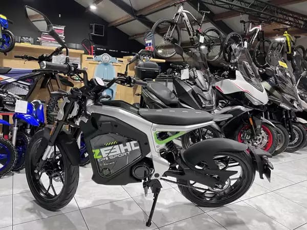 Zeeho C!ty Sport 3500 W ROAD autonomie  74 km  homologuée 45 Km/h. - Photo 3