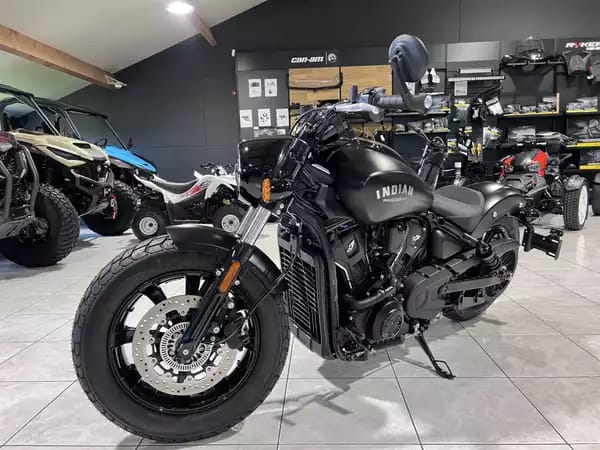 Indian Scout Bobber Ltd + Tech Black Smoke - Photo 2