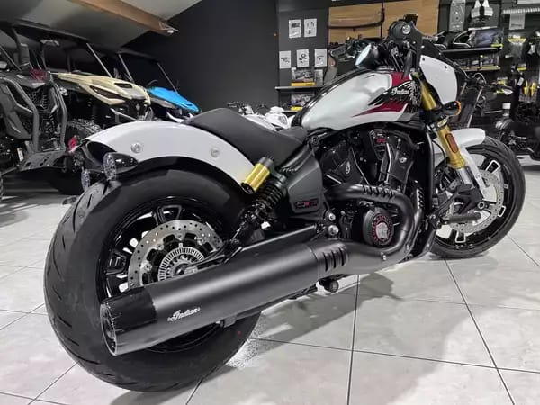 Indian 101 Scout Classic Ltd + Tech White  Metallic  w/ graphics - Photo 2