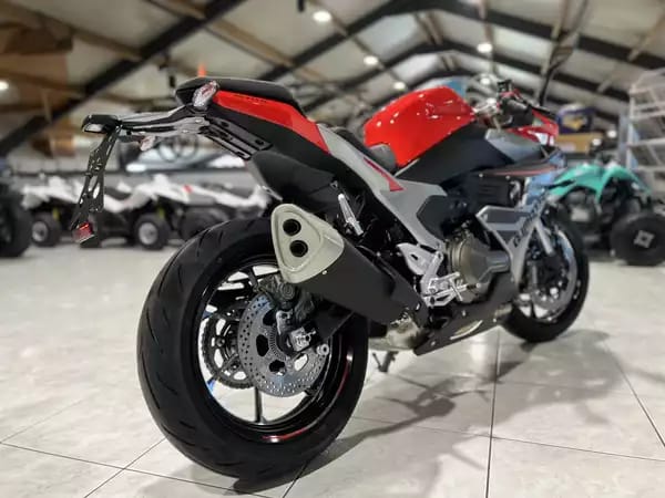 QJ Motor SRK 600 RS - Photo 2