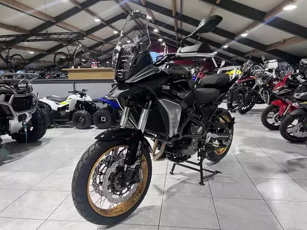 QJ Motor SRT 700 SX TOURING - Photo 2