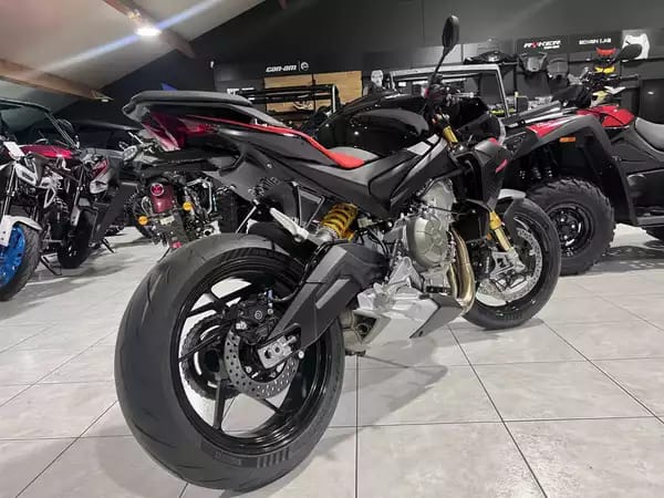 Aprilia Tuono 660 660 Factory - Photo 2