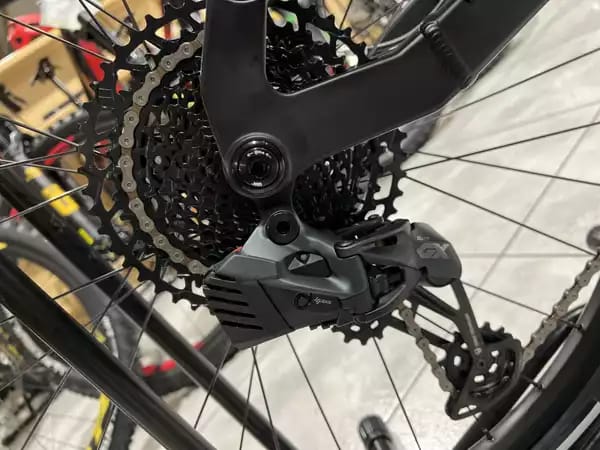 Fantic XTF 1.5 Race  L 630 Wh, 29''-29'', freins 2 pistons gris, 90 Nm - Photo 2