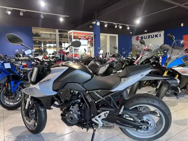 Suzuki GSX 8S - Photo 3