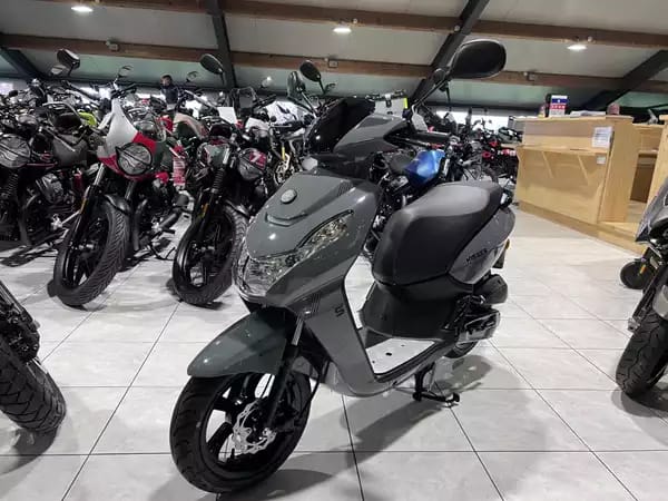 Peugeot Kisbee CL B  45 km/h Meteor Grey - Photo 2