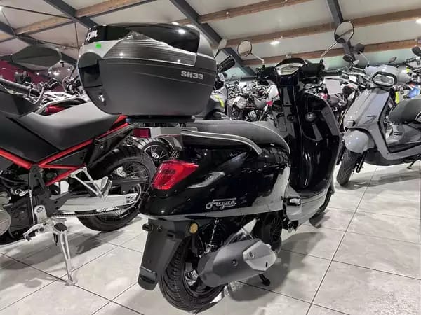 SYM Fugue 125 - Photo 2