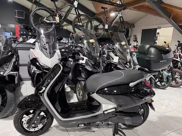 SYM Fugue 125 - Photo 3