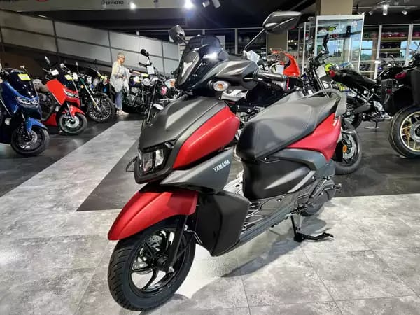 Yamaha RayZR 125 - Photo 2