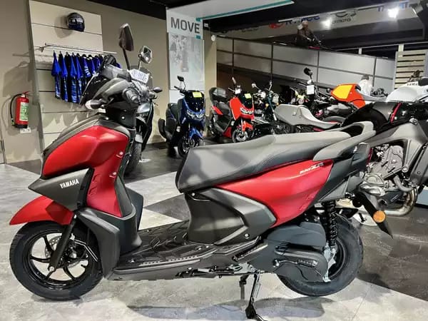 Yamaha RayZR 125 - Photo 3