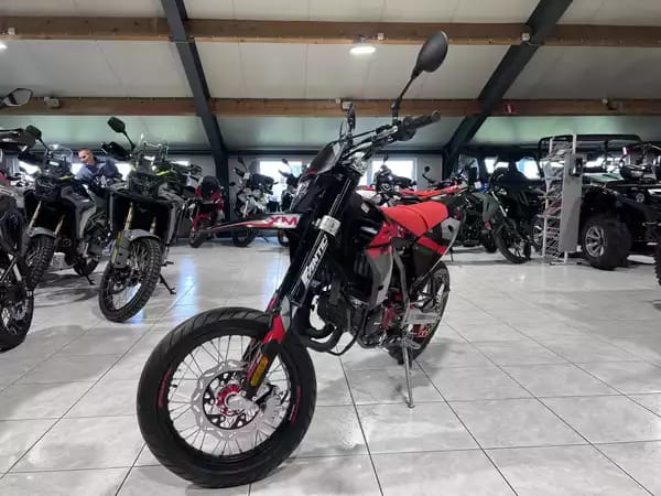 Fantic Motard 50 PERFORMANCE 2T - Photo 2