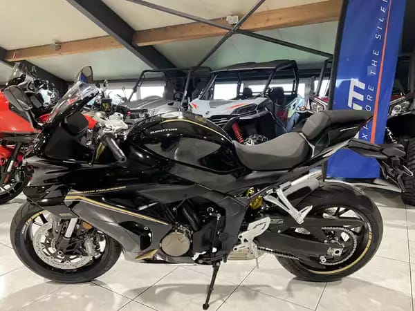 QJ Motor SRK 800 RR - Photo 3