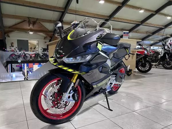 Aprilia RS 660 aussi en 35 KW - Photo 2