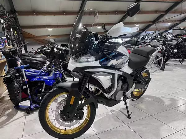 CF Moto 700 MT ADV GT - Photo 2