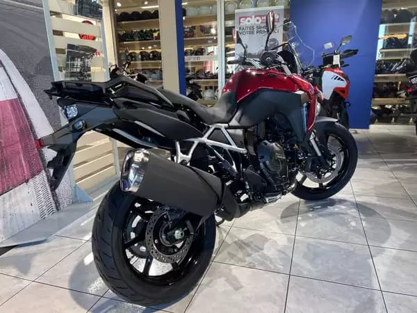 Suzuki V-Strom 800 - Photo 2