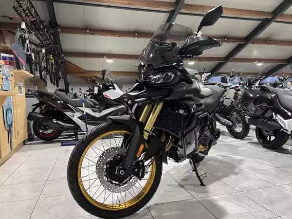 Voge DS 900 X 35 KW - Photo 2