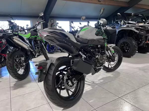 KL Motorcycle Duel 125 ABS - Photo 2