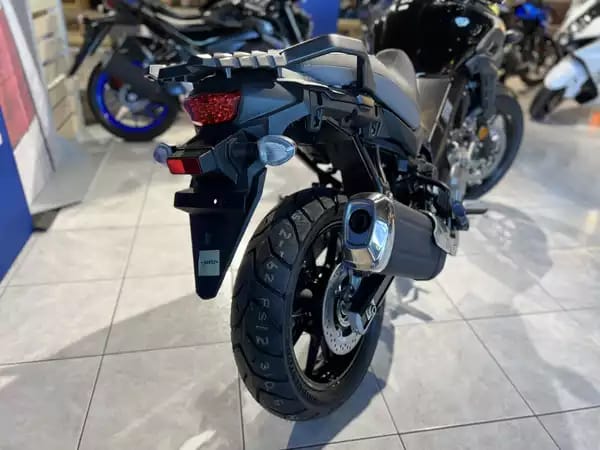 Suzuki V-Strom 650 - Photo 2