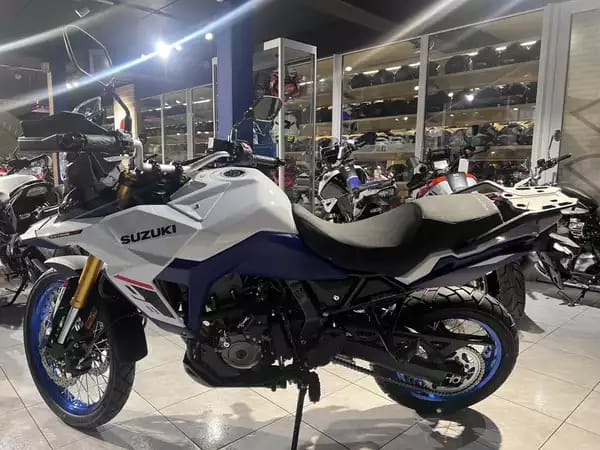 Suzuki V-Strom 1050 DE - Photo 3