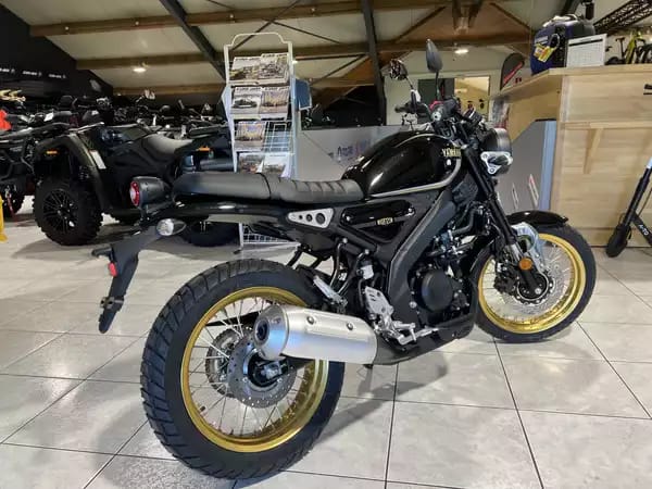 Yamaha XSR 125 Legacy - Photo 2