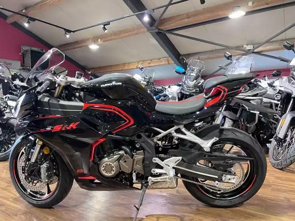 QJ Motor SRK 421 RR - Photo 3