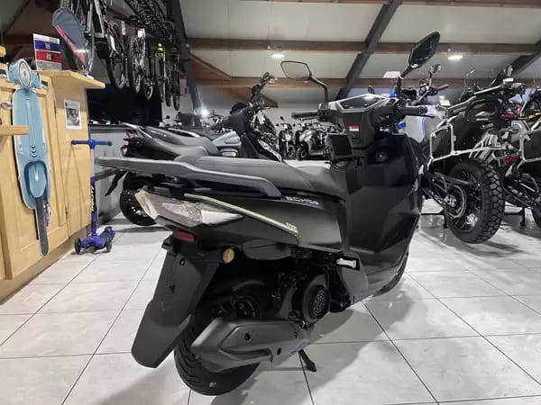 SYM ECHS 125 - Photo 2
