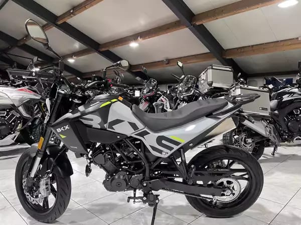 Benelli BKX 125 S - Photo 3