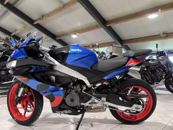 Aprilia RS 457 - Photo 3