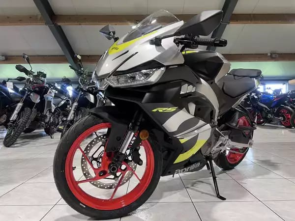 Aprilia RS 457 - Photo 2