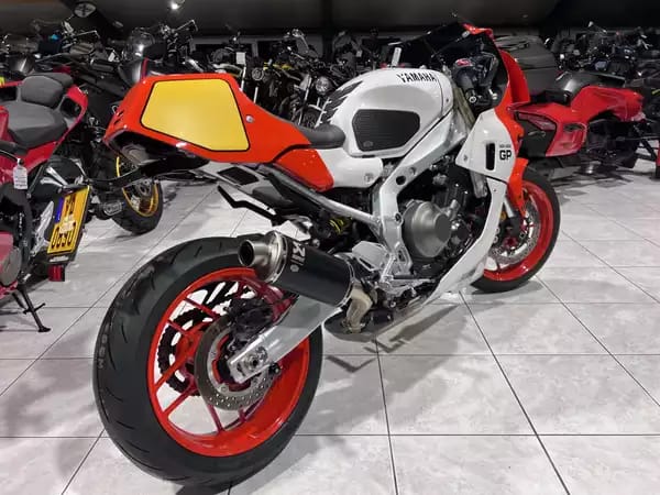 Yamaha XSR 900 GP - Photo 2