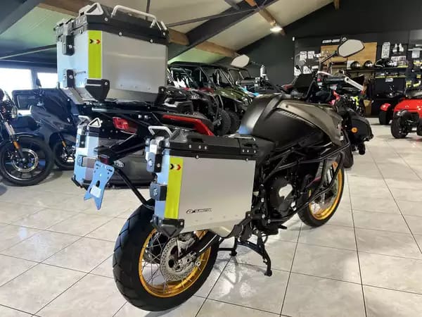 QJ Motor SRT 800 SX TOURING - Photo 3