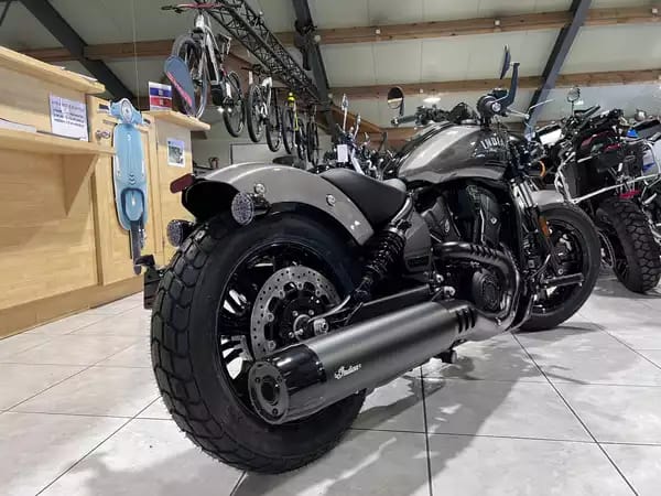 Indian Scout Bobber Ltd + Tech Heavy Metal - Photo 2
