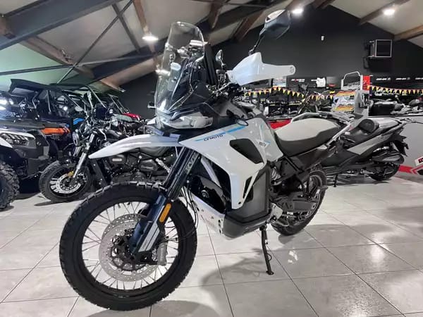 CF Moto 1000 MT-X - Photo 2