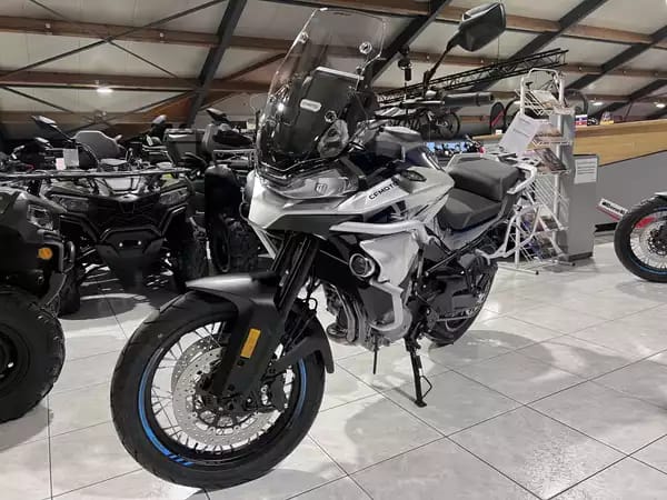 CF Moto 800 MT SPORT - Photo 2