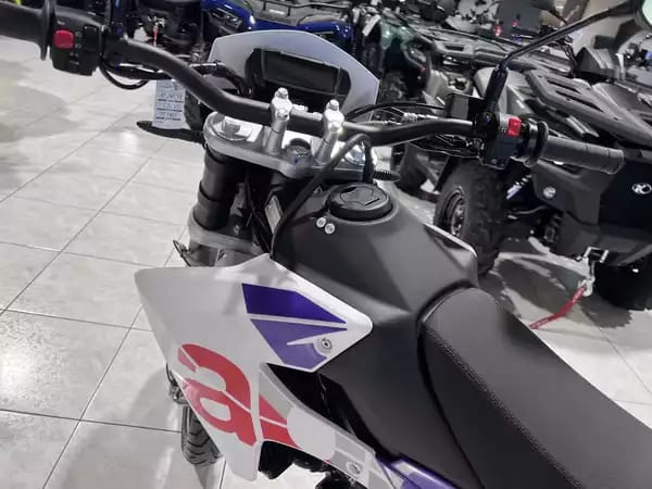 Aprilia SX 125 - Photo 3