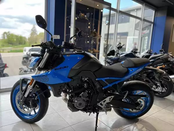Suzuki GSX 8S - Photo 3