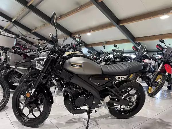 Yamaha XSR 125 - Photo 3
