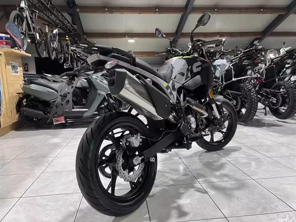 Benelli BKX 125 S - Photo 2